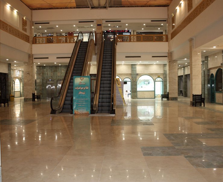 بازار بزرگ زرنگار